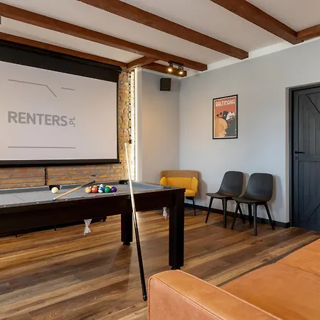 Wyjatkowy Z Projektorem I Stolem Bilardowym W Centrum Gdyni By Renters * Gdynia