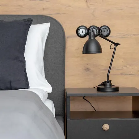 Wyjatkowy Z Projektorem I Stolem Bilardowym W Centrum Gdyni By Renters شقة غدينيا