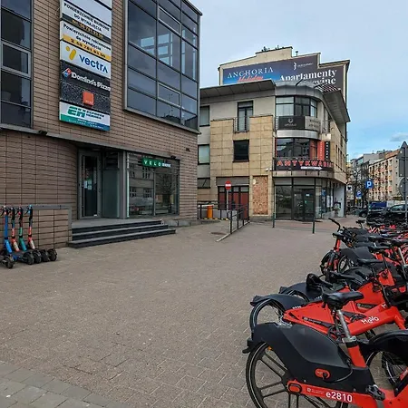 Daire Wyjatkowy Z Projektorem I Stolem Bilardowym W Centrum Gdyni By Renters Gdynia