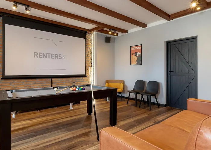 Wyjatkowy Z Projektorem I Stolem Bilardowym W Centrum Gdyni By Renters * Gdynia