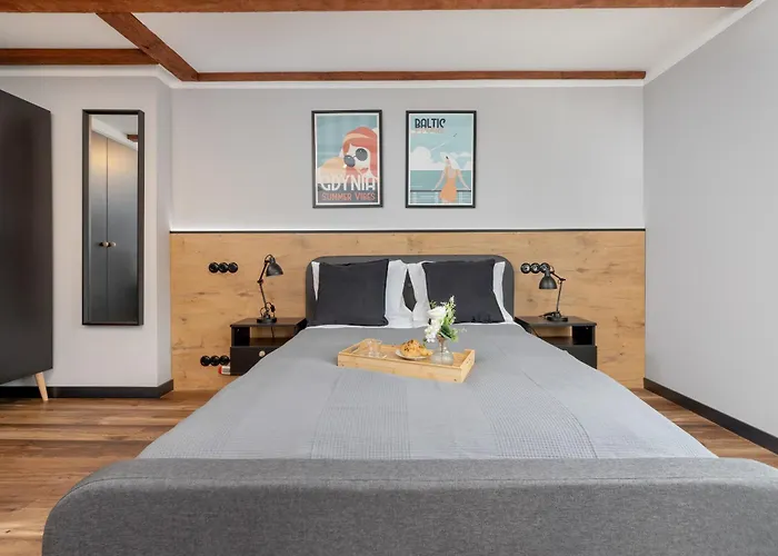 Apartment Wyjatkowy Z Projektorem I Stolem Bilardowym W Centrum Gdyni By Renters *