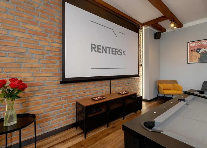 Apartment Wyjatkowy Z Projektorem I Stolem Bilardowym W Centrum Gdyni By Renters *