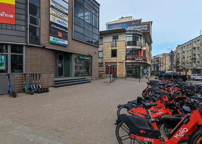 Apartment Wyjatkowy Z Projektorem I Stolem Bilardowym W Centrum Gdyni By Renters Gdynia